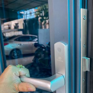 Bộ phụ kiện mở quay hất